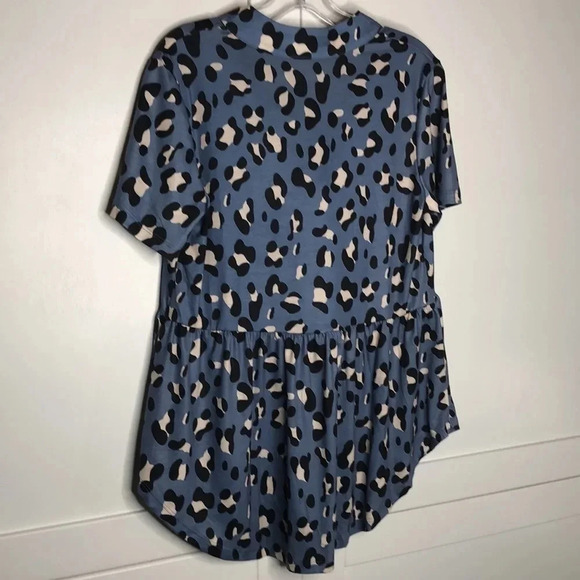 🌸NEW🌸 Animal Print Baby Doll Top - Picture 3 of 7